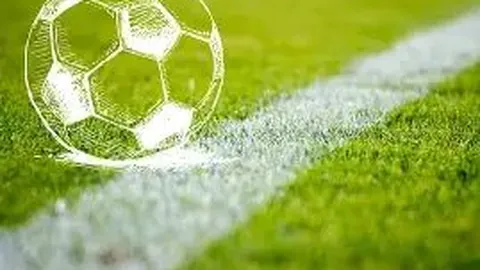 杜海涛37岁与歌手主持沈梦辰浪漫约会，甜蜜画面曝光：沈梦辰为爱献厨艺，美甲为爱割一截